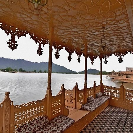 Green Heritage Group Of Houseboats Сринагар Экстерьер фото