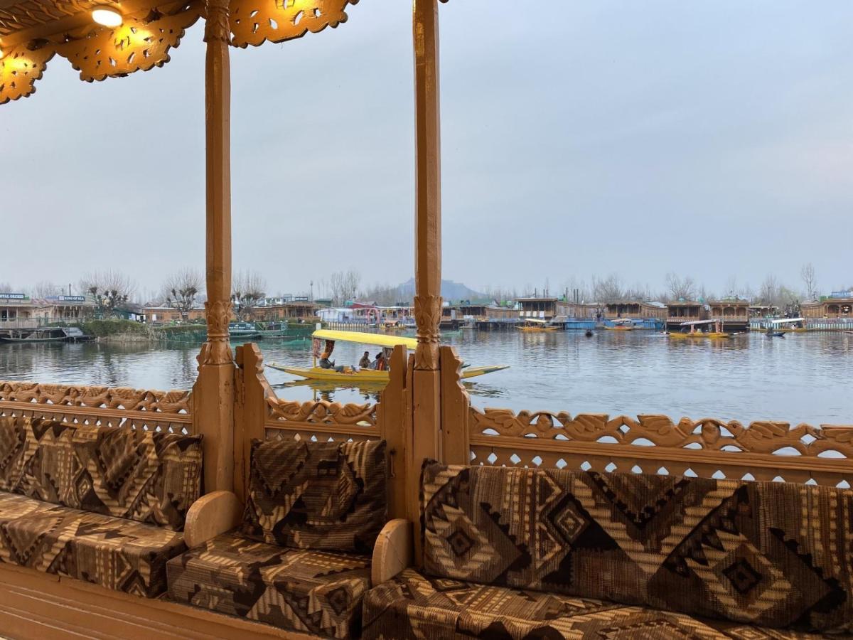 Green Heritage Group Of Houseboats Сринагар Экстерьер фото